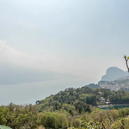 Διαμέρισμα Bel View 1 *